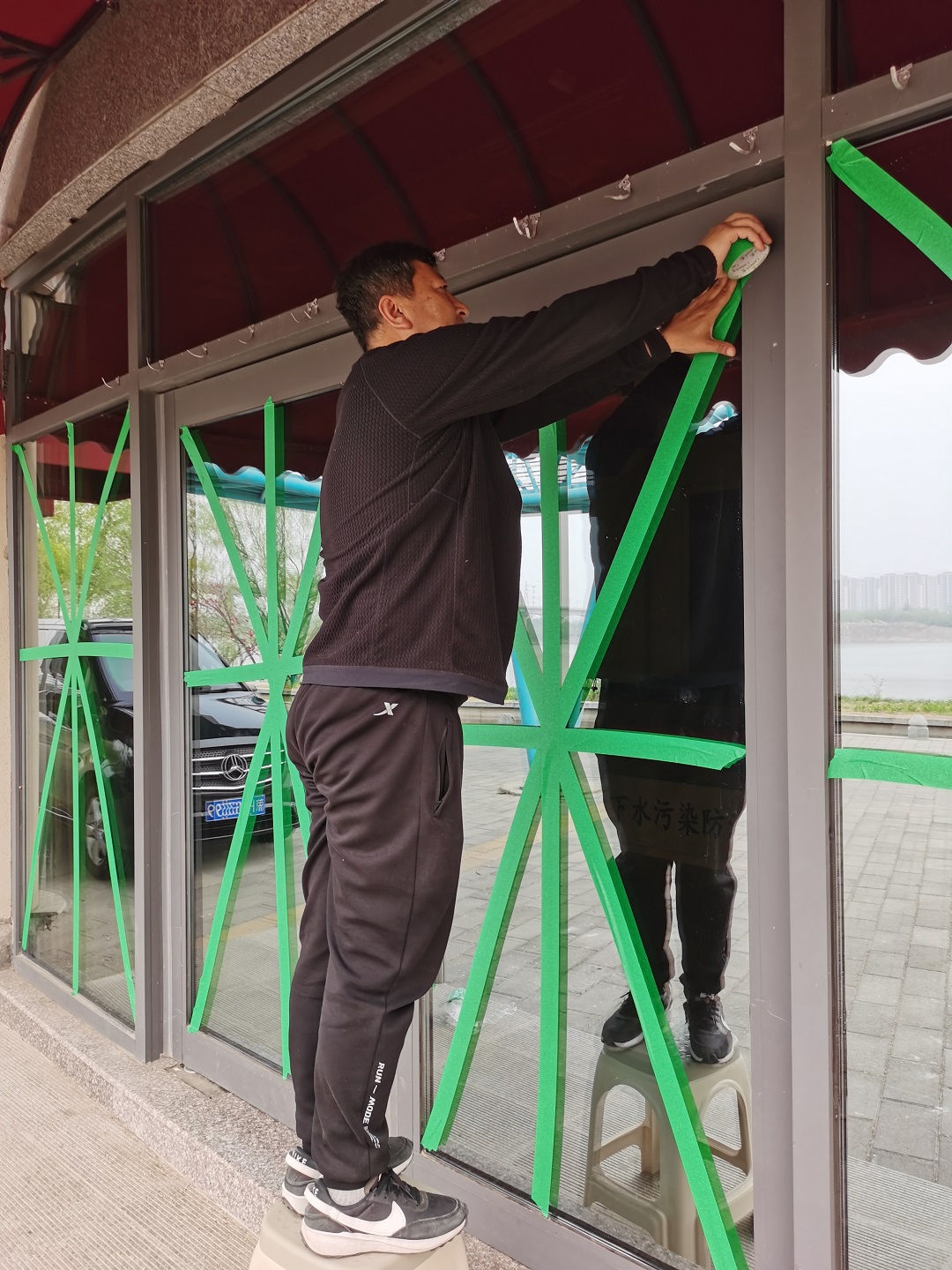 逆風堅守：園博園地下水研究中心抗風“保衛(wèi)戰(zhàn)”經受住了極端大風考驗